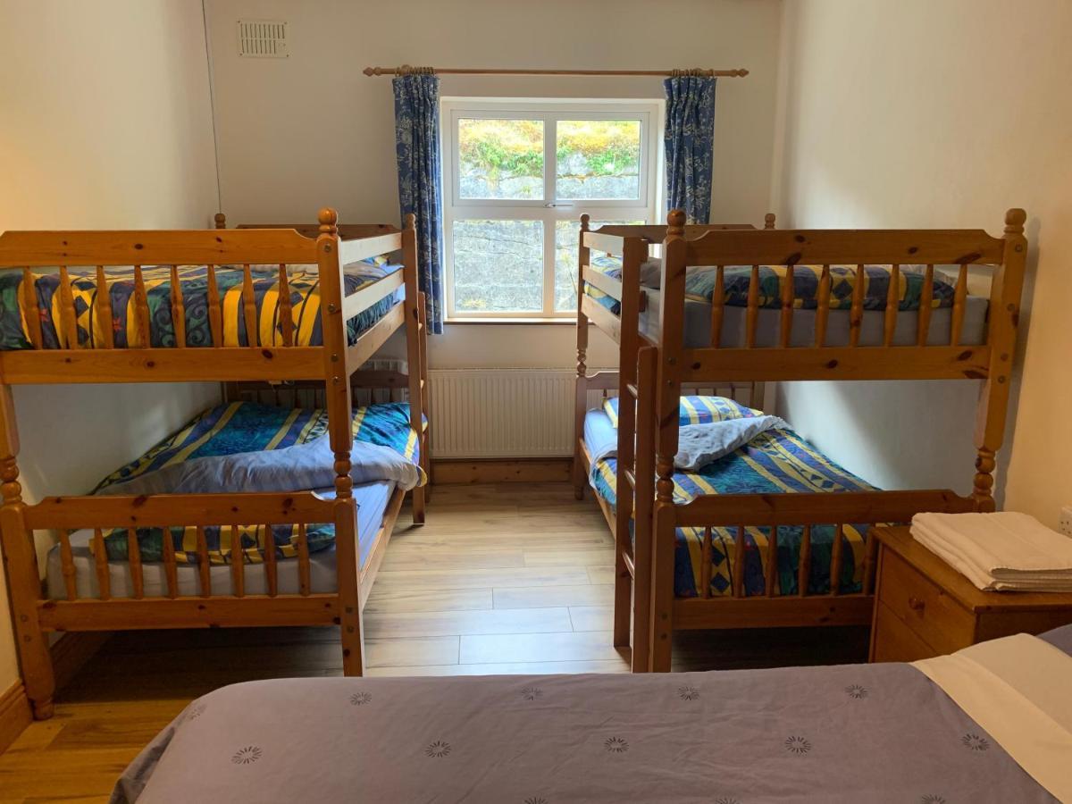 Clare'S Rock Self-Catering Accommodation Carron Exteriör bild