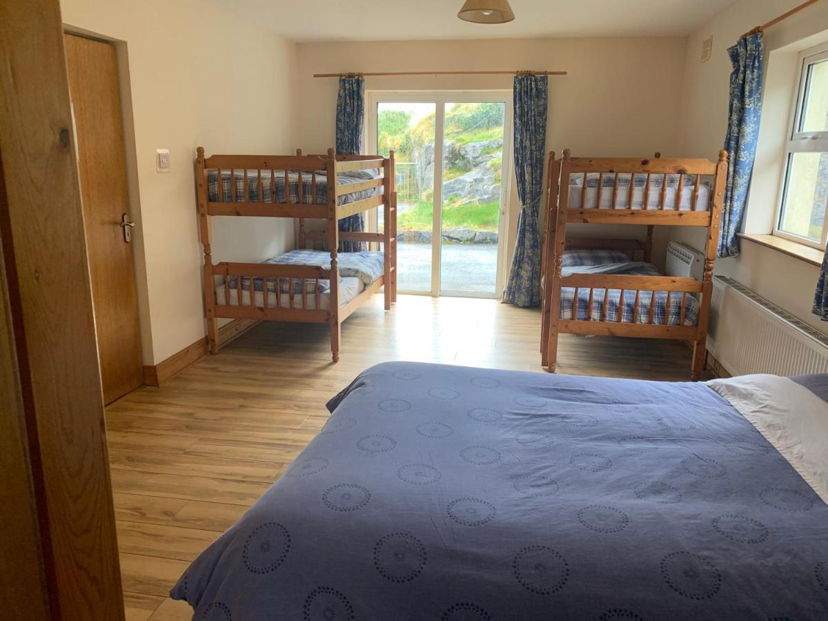 Clare'S Rock Self-Catering Accommodation Carron Exteriör bild