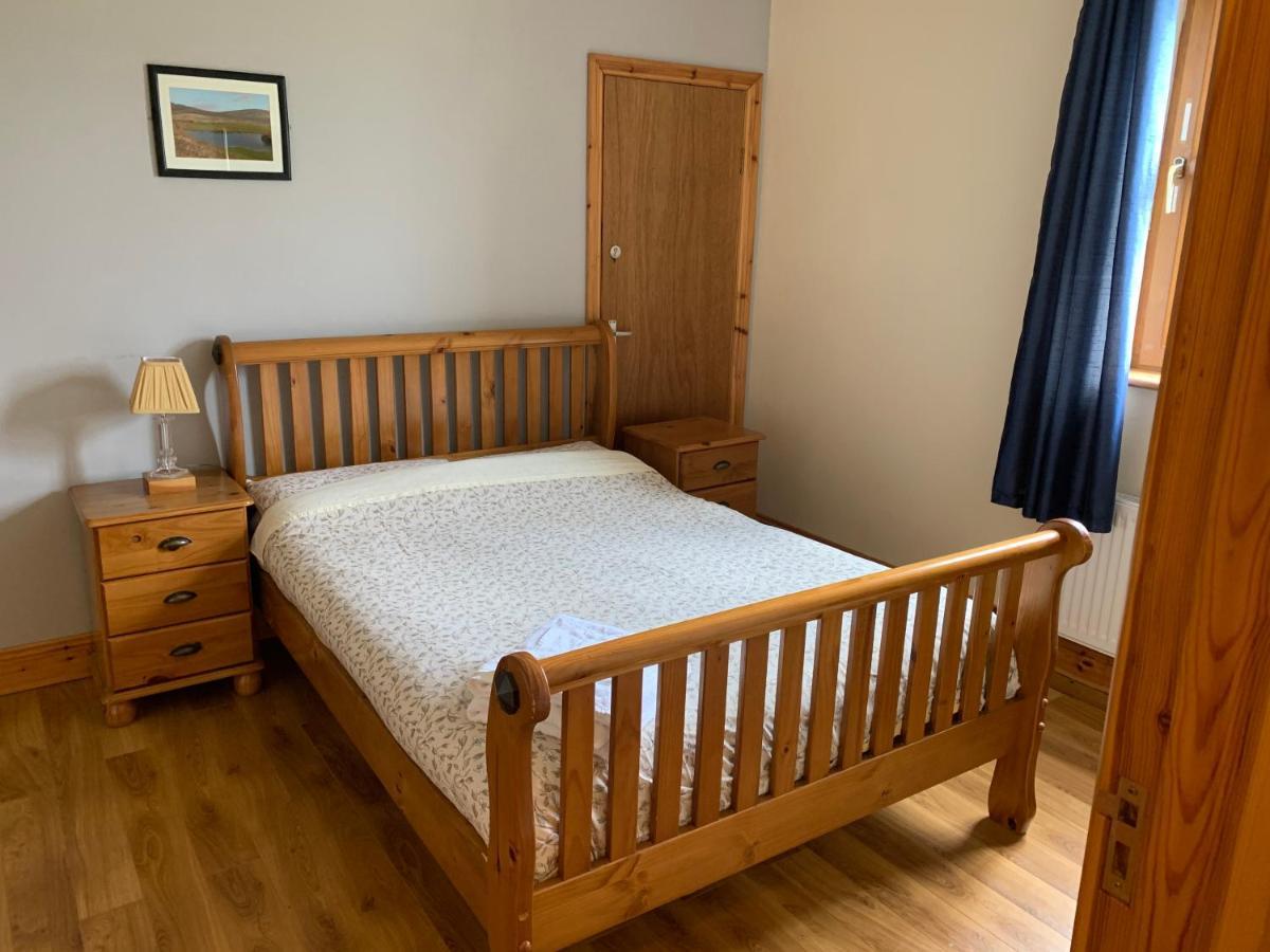 Clare'S Rock Self-Catering Accommodation Carron Exteriör bild