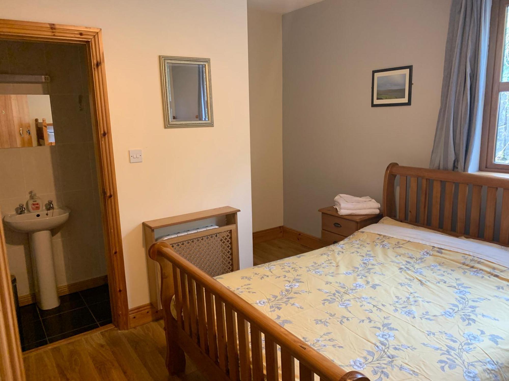 Clare'S Rock Self-Catering Accommodation Carron Exteriör bild